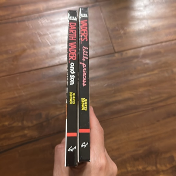 Darth Vader and‎ Son & Vader's Little Princess 2 hard cover books - Picture 3 of 3